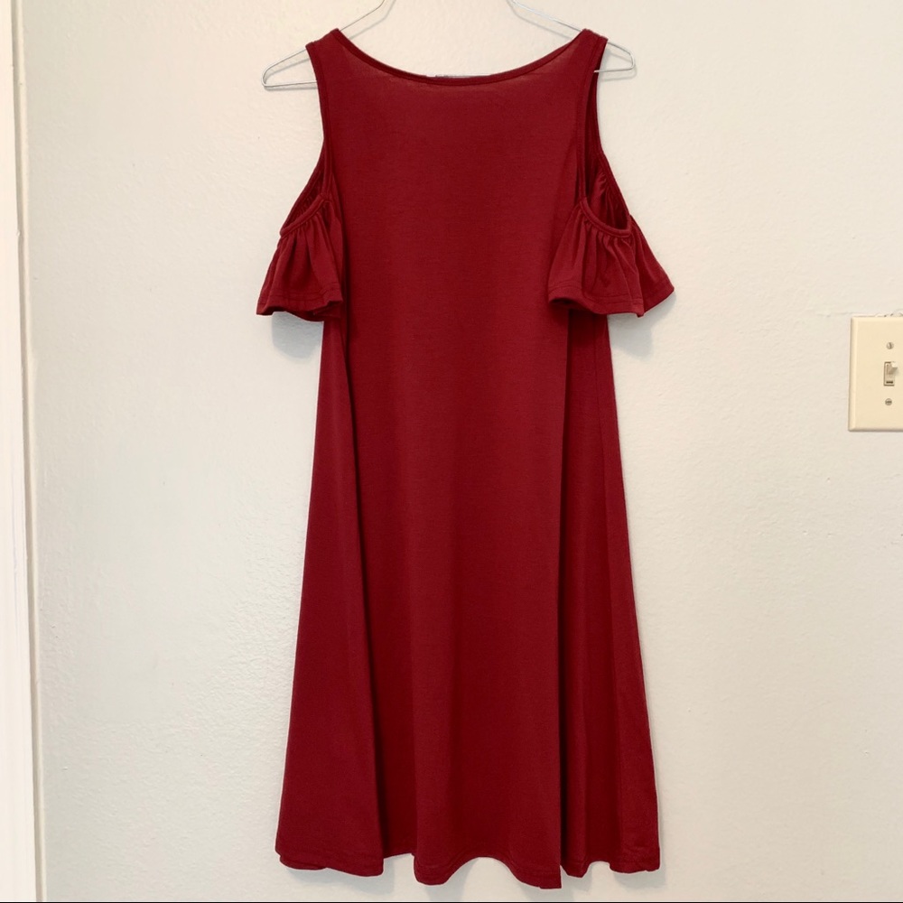🎯Sale 5/$25 Burgundy cold shoulder dress!! - Picture 3 of 4